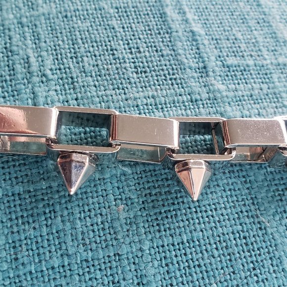 Spike Chain Necklace NWOT - Picture 6 of 7